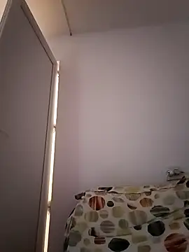 Vera Elle online show from 09/25/25, 03:40