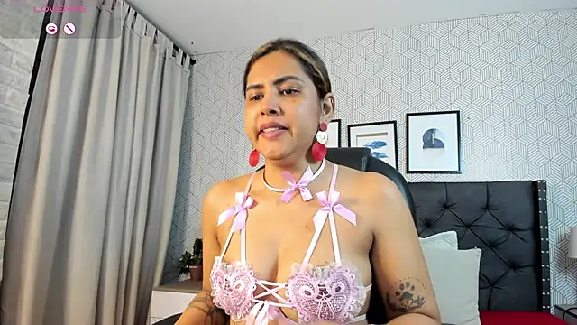 scarletbaker  online show from 04/01/26, 09:10