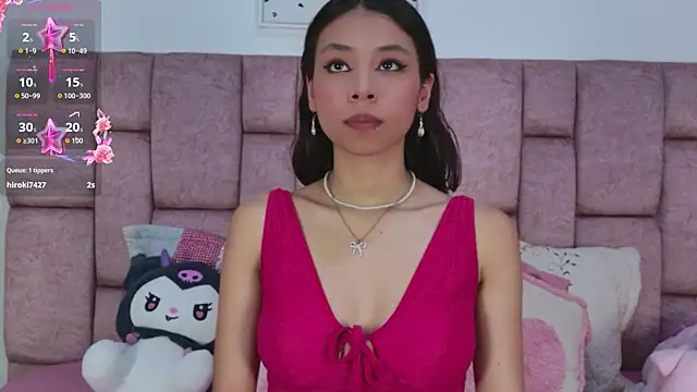 ScarlettLuxe online show from 04/04/26, 09:43