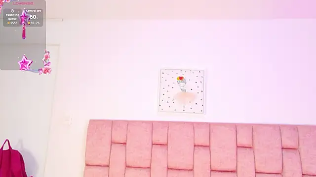 ScarlettLuxe online show from 02/25/26, 07:58