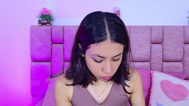 ScarlettLuxe online show from 10/25/25, 12:39