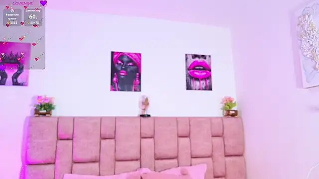 ScarlettLuxe online show from 01/08/26, 08:26