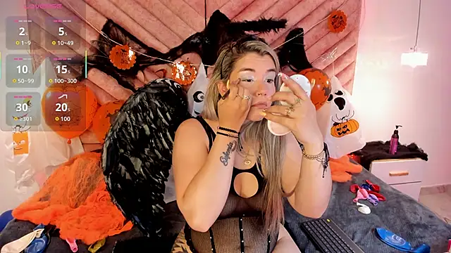 Zoe Vg online show from 10/29/25, 07:35