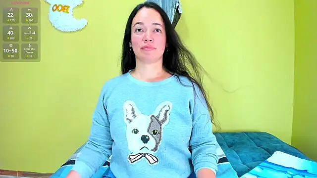 Snapshot of loreen_grey chatting on 10/10/25, 08:09 loreen grey online show from 10/10/25, 08:09