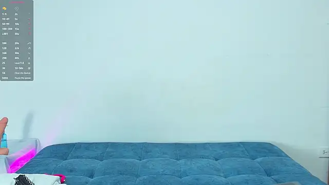 Snapshot of loreen_grey chatting on 03/29/26, 08:10 loreen grey online show from 03/29/26, 08:10