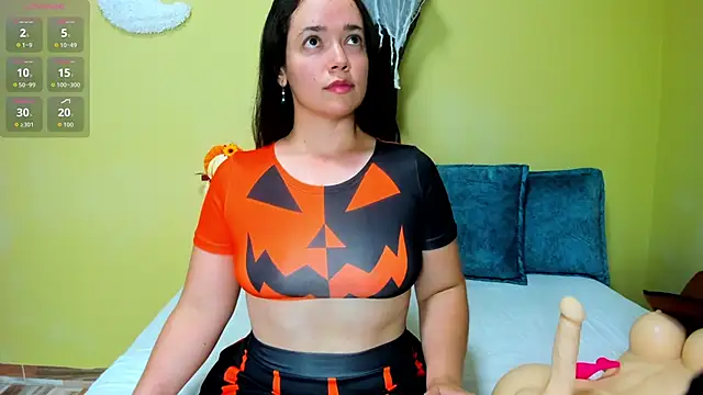 Snapshot of loreen_grey chatting on 10/27/25, 08:10 loreen grey online show from 10/27/25, 08:10