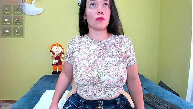 Snapshot of loreen_grey chatting on 10/13/25, 08:10 loreen grey online show from 10/13/25, 08:10