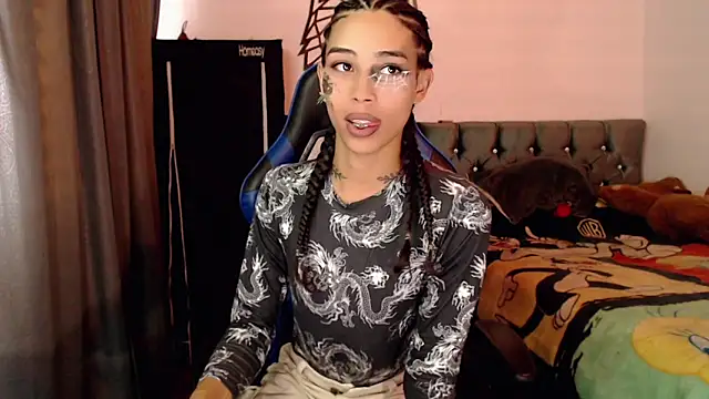 Sweet-Cris online show from 10/24/25, 07:24