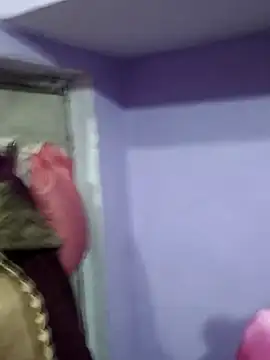 hunk28 6 online show from 11/29/25, 06:41