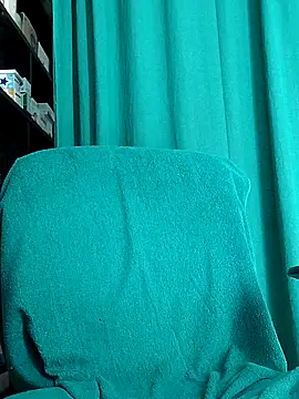 hunk28 6 online show from 11/27/25, 05:19