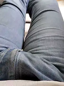 hunk28 6 online show from 10/26/25, 07:09