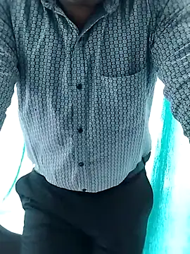 hunk28 6 online show from 11/12/25, 05:44