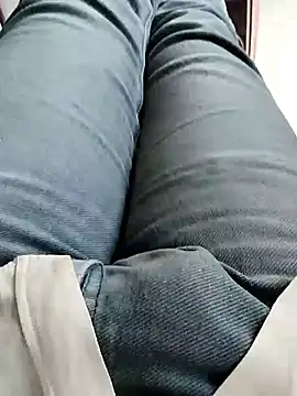 hunk28 6 online show from 10/21/25, 06:46