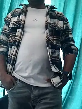 hunk28 6 online show from 11/15/25, 06:39