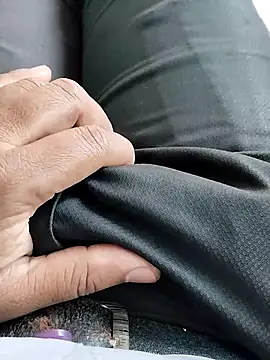 hunk28 6 online show from 11/01/25, 07:24