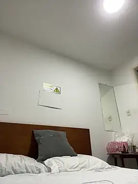 Snapshot of Rachellcooperrr chatting on 02/15/26, 10:30 Rachellcooperrr online show from 02/15/26, 10:30