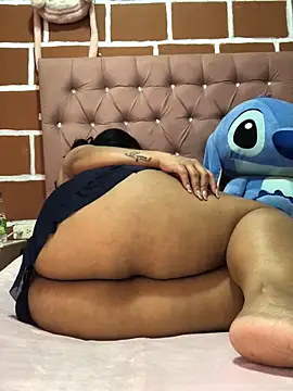 Snapshot of Rachellcooperrr chatting on 03/13/26, 05:29 Rachellcooperrr online show from 03/13/26, 05:29