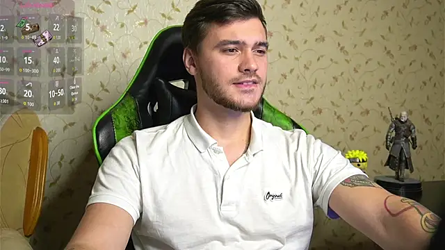 Snapshot of johnstoneisland chatting on 10/20/25, 02:50 johnstoneisland online show from 10/20/25, 02:50