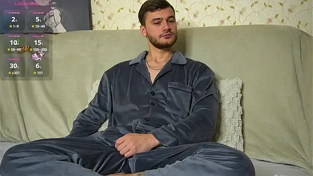 Snapshot of johnstoneisland chatting on 09/30/25, 07:58 johnstoneisland online show from 09/30/25, 07:58