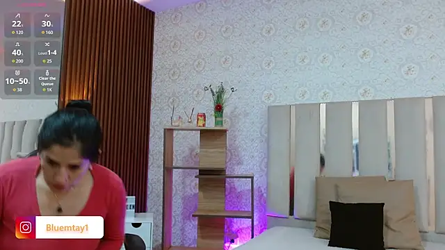 BLUE TAY1 online show from 11/06/25, 12:09