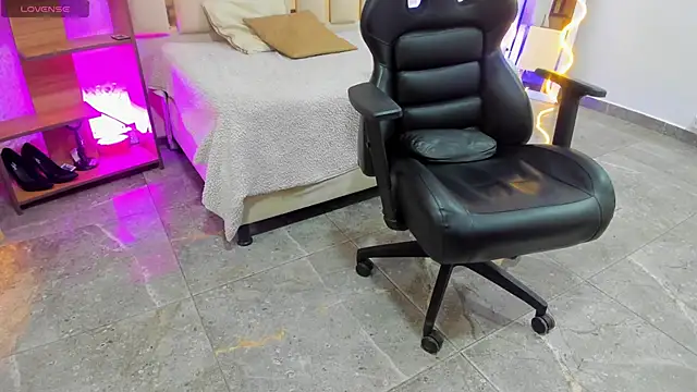 BLUE TAY1 online show from 09/22/25, 12:00