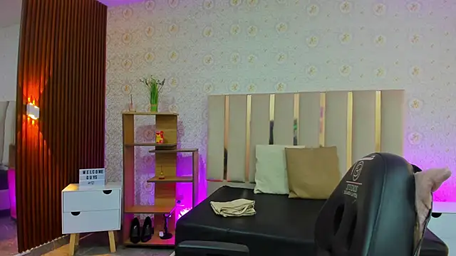 BLUE TAY1 online show from 10/03/25, 11:34