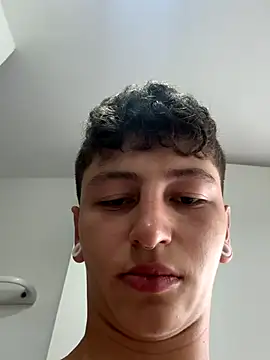 aronn tay online show from 10/29/25, 05:01