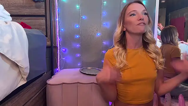 ajmiller25 online show from 11/03/25, 08:12