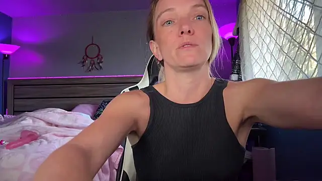 ajmiller25 online show from 03/04/26, 08:49