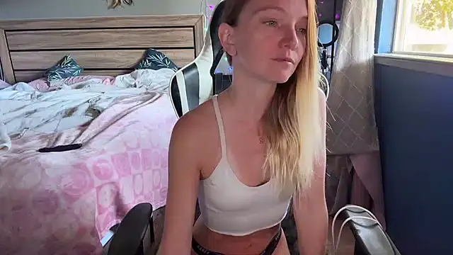 ajmiller25 online show from 04/18/26, 05:26