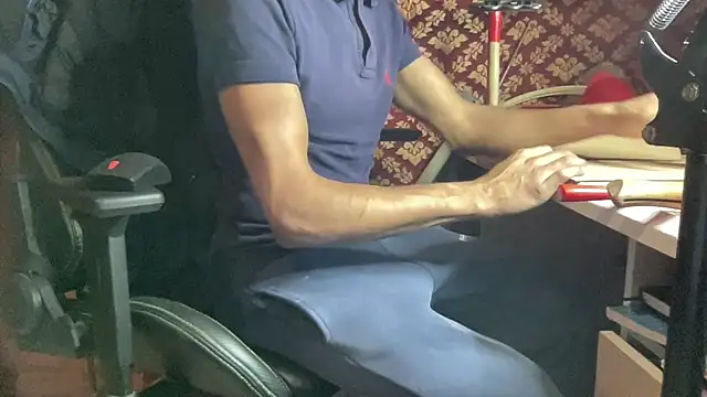 JUSTFORRICH online show from 12/04/25, 10:31