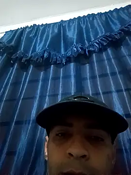 johan77esteban online show from 10/28/25, 08:41