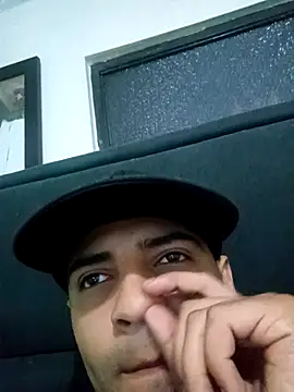 johan77esteban online show from 03/18/26, 03:46