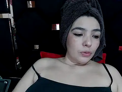 vegacristal88 online show from 11/23/25, 02:05