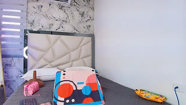 carol juicyy online show from 11/26/25, 07:14