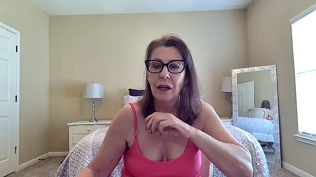 Snapshot of HotTxGilfMaggie chatting on 10/11/25, 07:26 HotTxGilfMaggie online show from 10/11/25, 07:26