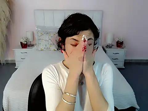 nathalialoes1 online show from 10/25/25, 07:25