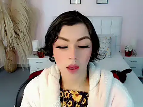 nathalialoes1 online show from 10/14/25, 07:25