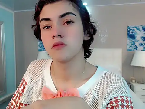 nathalialoes1 online show from 11/01/25, 12:10