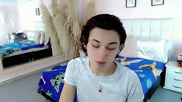 nathalialoes1 online show from 11/28/25, 06:30