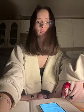 Snapshot of MartaBrent chatting on 02/18/26, 09:00 MartaBrent online show from 02/18/26, 09:00