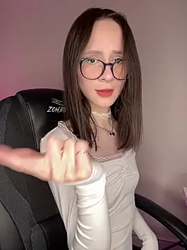 Snapshot of MartaBrent chatting on 01/19/26, 04:11 MartaBrent online show from 01/19/26, 04:11