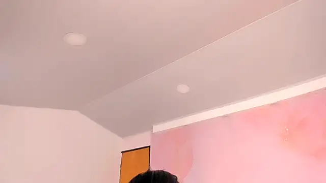 milk candy18 online show from 10/04/25, 12:17