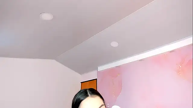 milk candy18 online show from 10/05/25, 12:29