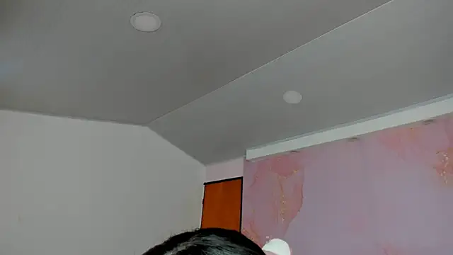 milk candy18 online show from 10/02/25, 12:19