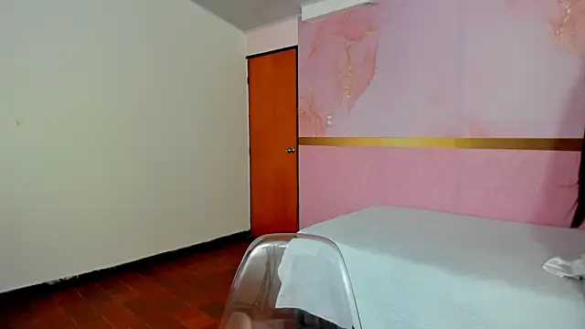 milk candy18 online show from 09/19/25, 01:04