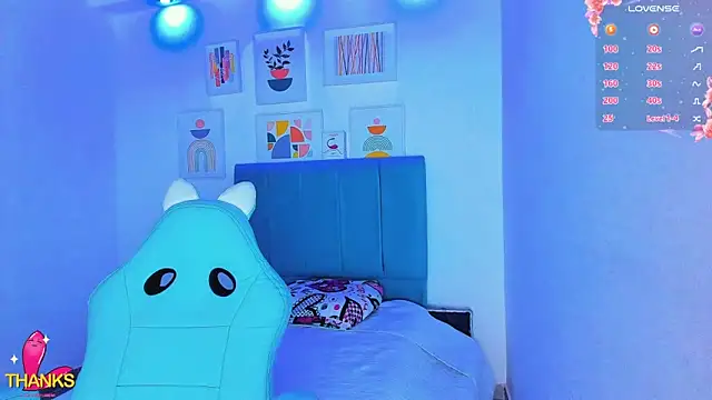 milk candy18 online show from 12/17/25, 10:42