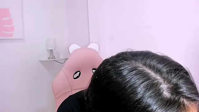 milk candy18 online show from 11/21/25, 11:20