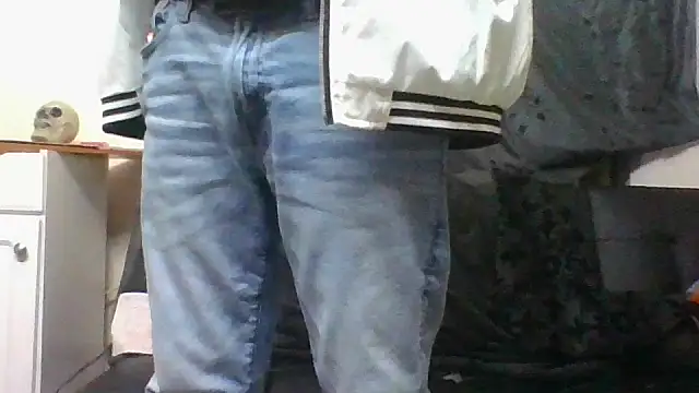 jarjar83 online show from 11/01/25, 05:36