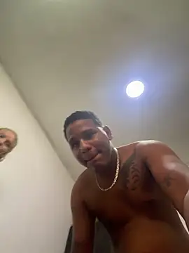 Morenovergon2003 online show from 04/21/26, 06:03